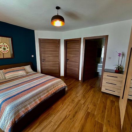 Airport Accommodation Bedroom With Your Own Private Bathroom Self Check In And Self Check Out Air-Condition Included Mqabba Exterior foto